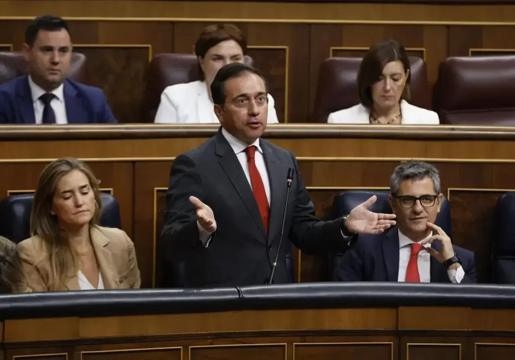 Ministro de Exteriores, José Manuel Albares, en el Congreso. EFE / La Verdad