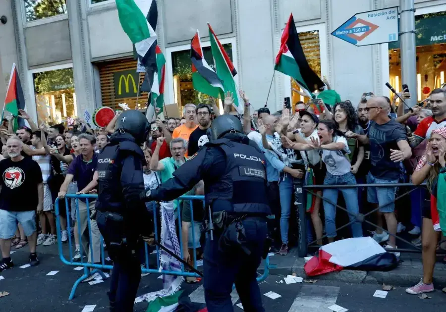 Imagen sin título Información de autor no disponible / La Verdad