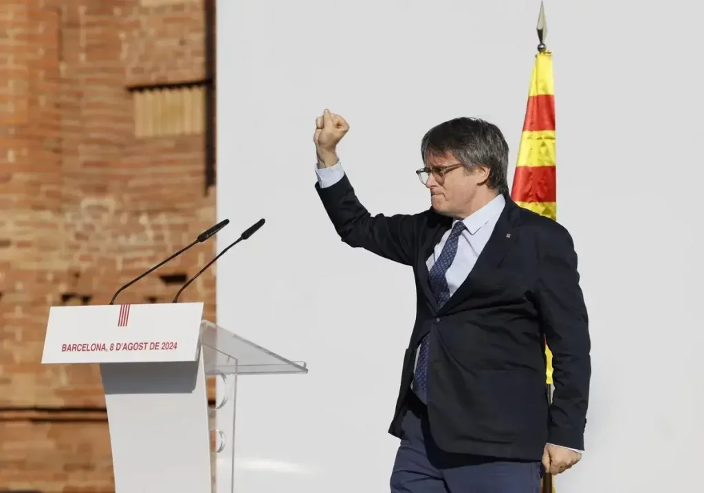 Carles Puigdemont en el mitin en Barcelona del 8 de agosto de 2024. / EFE / La Verdad