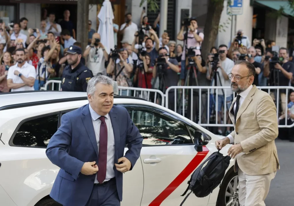 El exsecretario de Organización del PSOE Santos Cerdán en su declaración ante el juez del Supremo. EFE