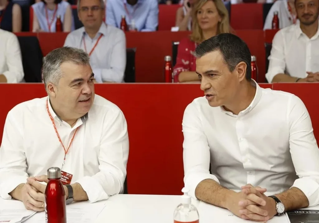 Santos Cerdán y Pedro Sánchez Efe