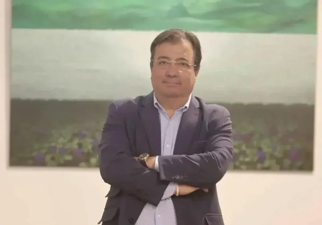 Guillermo Fernández Vara, en su etapa de presidente de la Junta / Información de autor no disponible / La Verdad