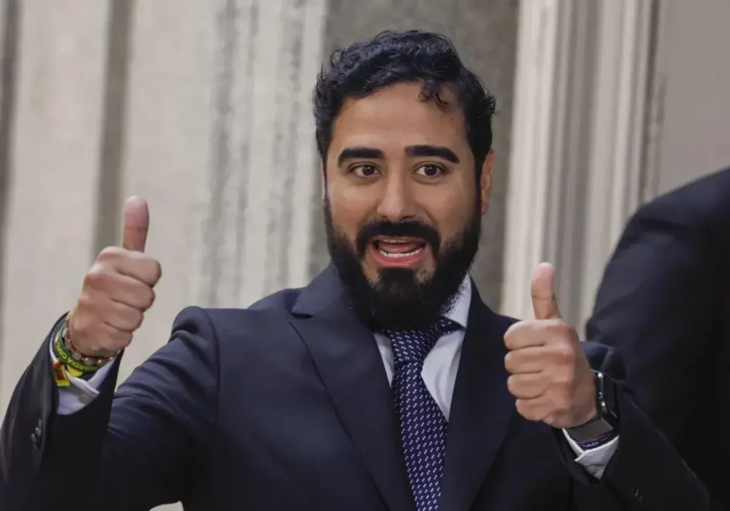 El eurodiputado Luis Pérez, alias 'Alvise', a su entrada en el Tribunal Supremo