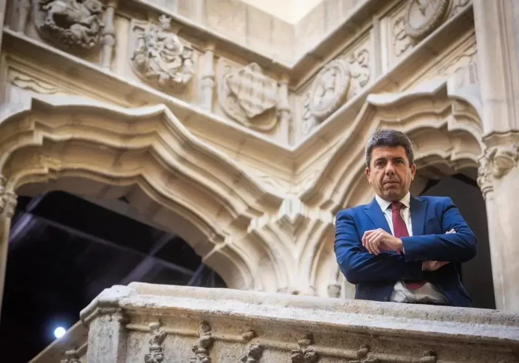 El president de la Generalitat, Carlos Mazón, en el Palau