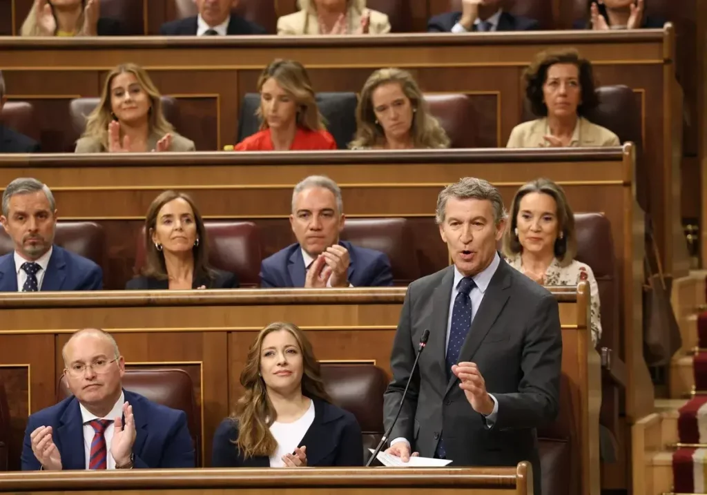 Alberto Núñez Feijóo en la sesión de control al Gobierno