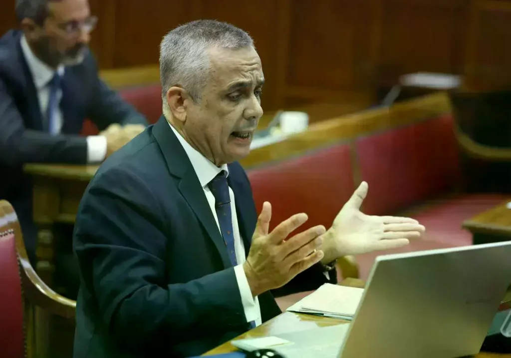 El senador de Vox, Ángel Gordillo, durante su intervención