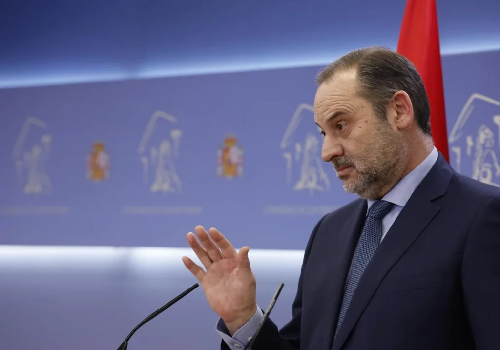 El exministro de Transportes José Luis Ábalos en el Congreso. EFE