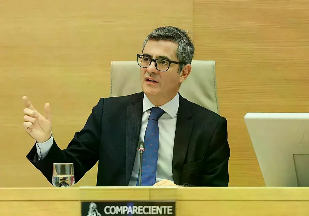 El ministro de Justicia, Félix Bolaños, durante su comparecencia.
