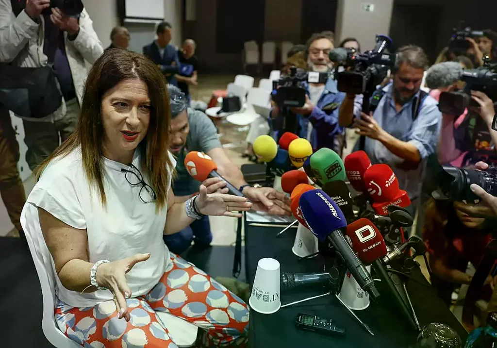 Leire Díez durante una rueda de prensa tras conocerse el escándalo