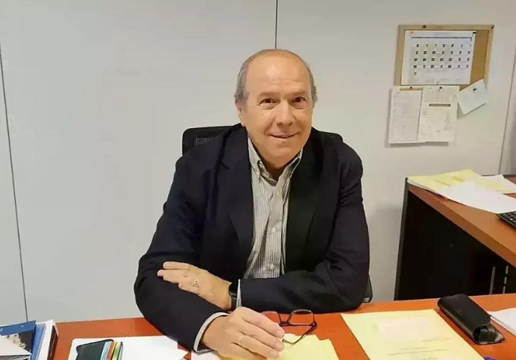 Miguel Pallarés en su despacho del Ministerio Público en Las Palmas de Gran Canaria