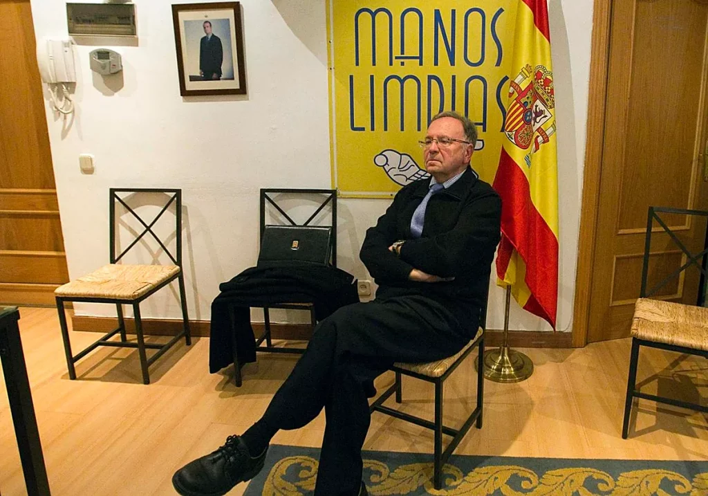 El secretario general de Manos Limpias, Miguel Bernad. R. C.