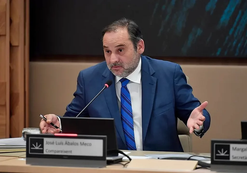 José Luis Ábalos en una comparencencia parlamentaria Efe