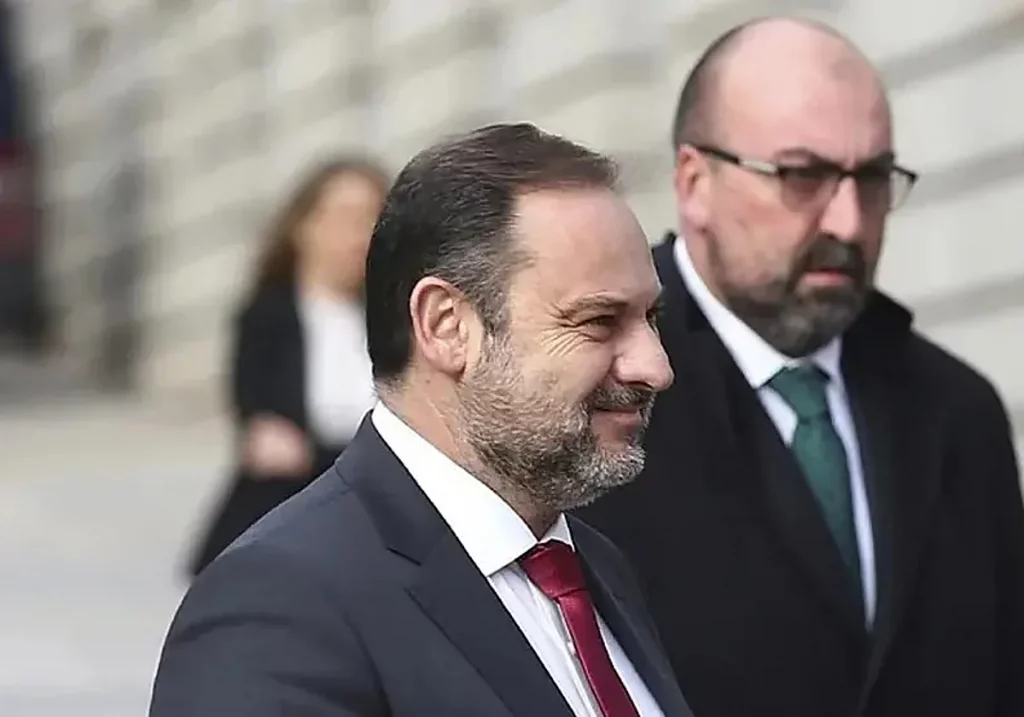 José Luis Ábalos y Koldo García Efe