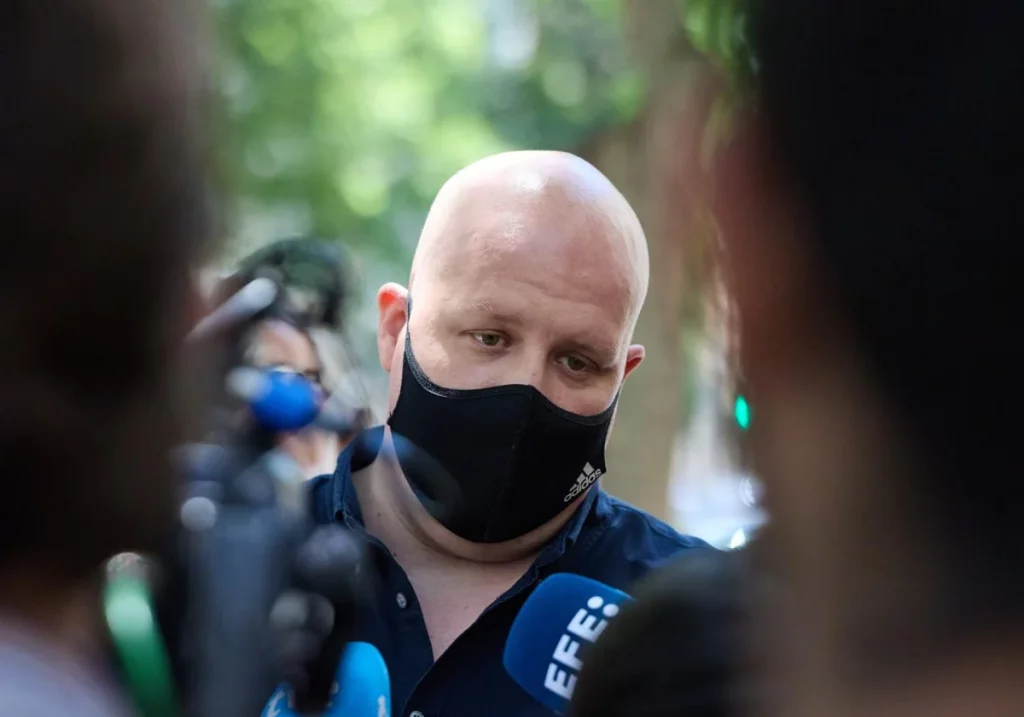 Álvaro Romillo tras declarar en el Supremo en la causa contra Alvise Pérez, a quien entregó 100.000 euros para su campaña. EP