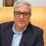 Navarro, en una imagen de archivo, en su escaño en la Diputación.