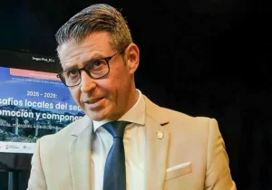 Toni Gonzalez, alcalde de Almussafes.