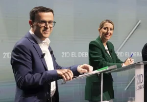 Miguel Ángel Gallardo y María Guardiola durante el debate electoral.
