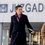 El exdiputado de Sumar Íñigo Errejón saliendo de los juzgados de Plaza de Castilla.