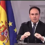 Juanfran Pérez Llorca comparece ante los medios tras su reunión con Pedro Sánchez.