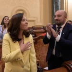 Inés Rey sonríe tras ser reelegida alcaldesa de A Coruña en 2023