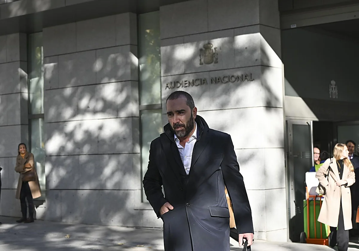 El comisionista y presunto corruptor Víctor de Aldama a su salida de la Audiencia Nacional el pasado 27 de noviembre. EFE