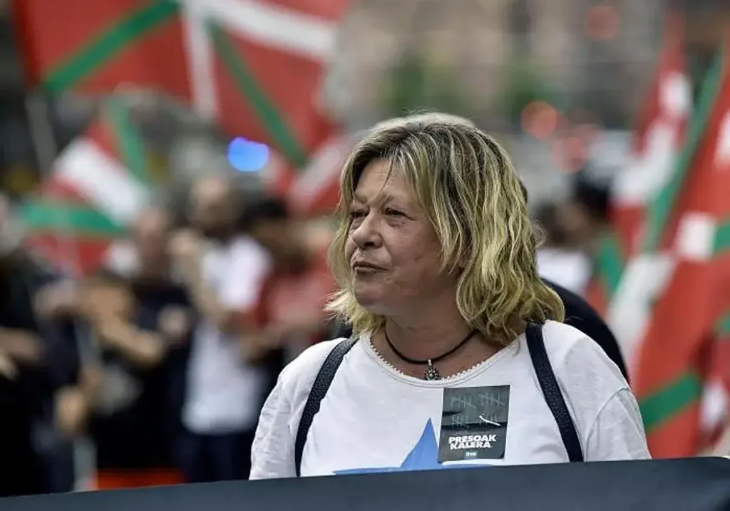 La abogada Arantza Zulueta en una manifestación por los derechos de los presos de ETA en 2022.