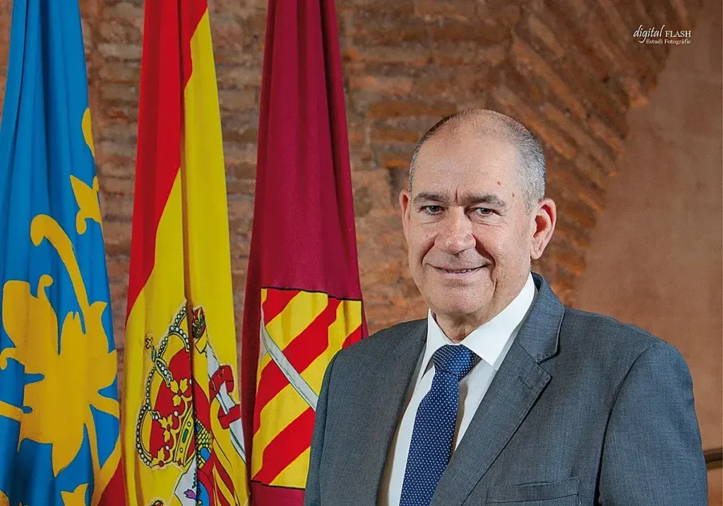 Enrique Montalvá, concejal de Alzira imputado por comentarios machistas.