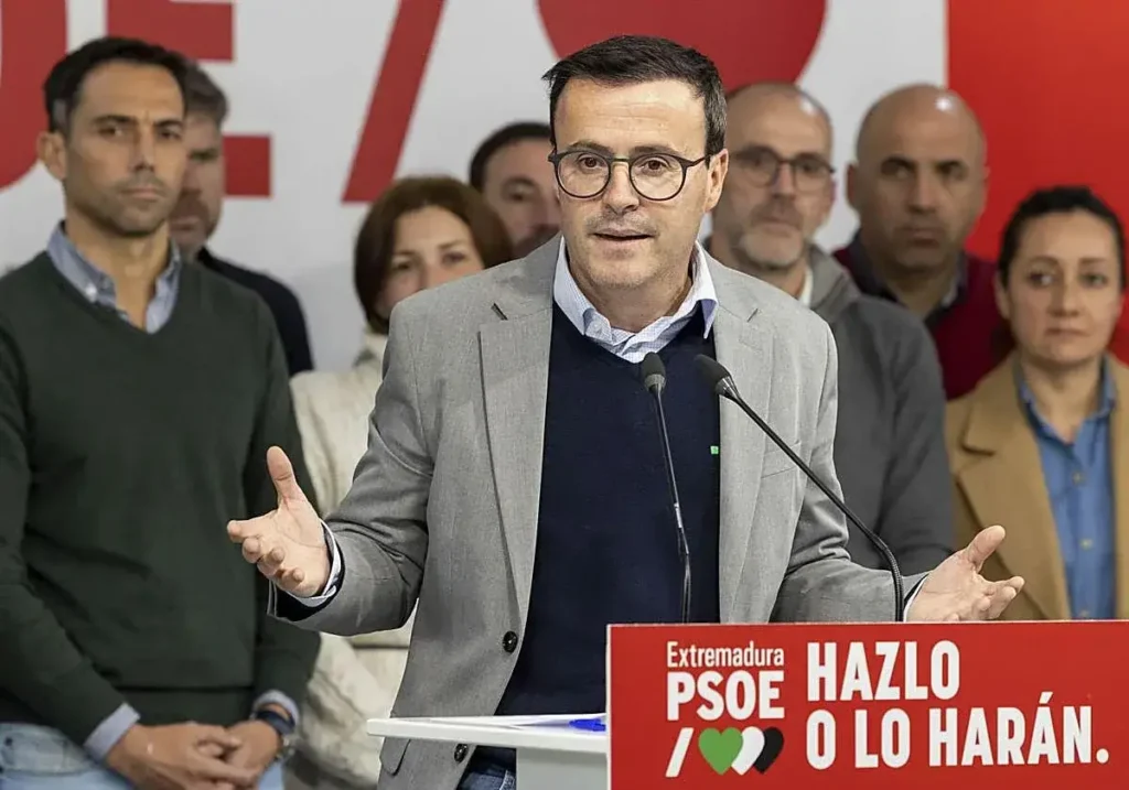 Miguel Ángel Gallardo al presentar su dimisión como secretario general.