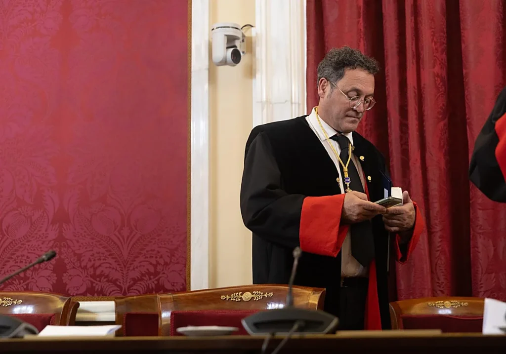 El ex fiscal general Álvaro García Ortiz durante una sesión del juicio en el Supremo. EFE / LA VERDAD