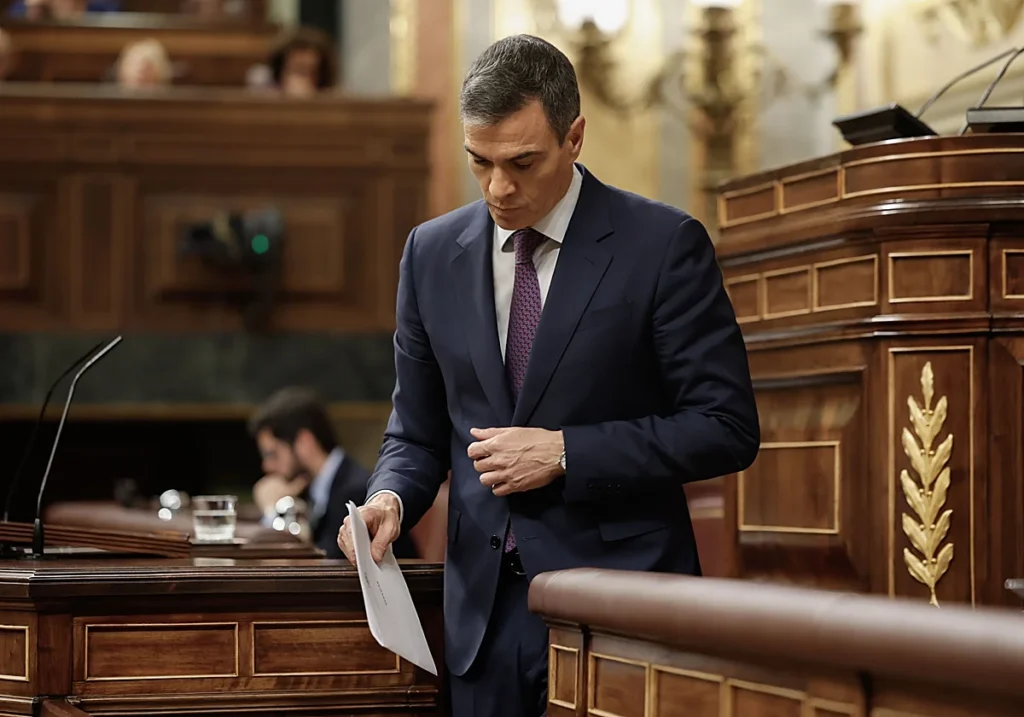 Pedro Sánchez en el Congreso. EFE / LA VERDAD
