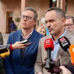 El alcalde de Móstoles, Manuel Bautista, junto a Alfonso Serrano.