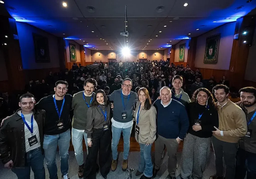 Alfonso Serrano en un acto de Nuevas Generaciones del PP de Madrid.