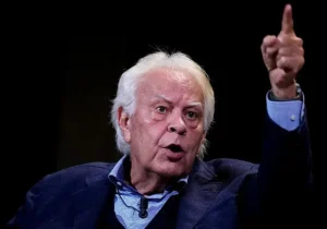 El expresidente Felipe González durante su intervención en Los Desayunos del Ateneo