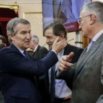 Feijóo, con Javier Fernández, en un acto de homenaje a Lambán en noviembre.