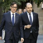 Salvador Illa, acompañado del conseller Albert Dalmau.