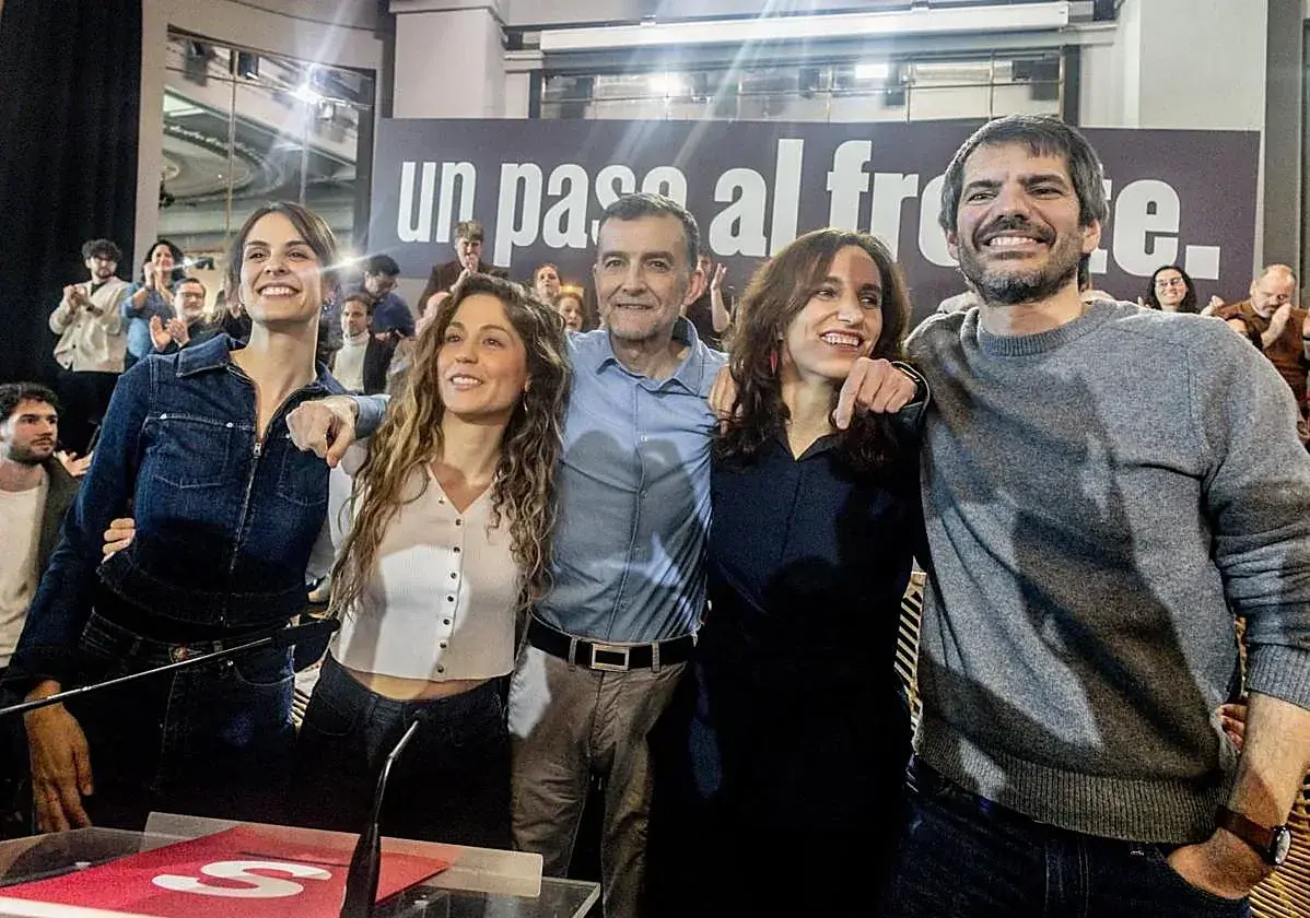 Rita Maestre, Lara Hernández, Antonio Maíllo, Mónica García y Ernest Urtasun en el acto de este sábado en Madrid.