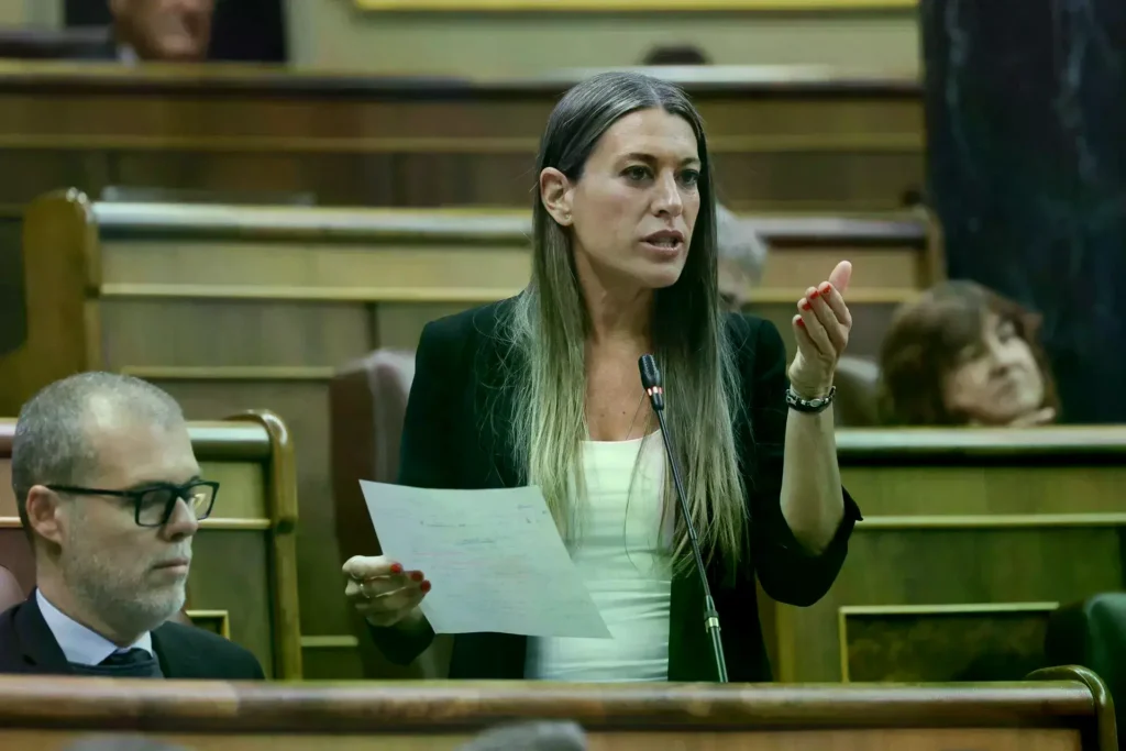 La portavoz de JxCat Míriam Nogueras interviene en el Congreso de los Diputados.