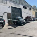 Agentes de la Guardia Civil aseguran la nave de Ceuta donde se encuentra la salida del narcotúnel desde Marruecos. EP / LA VERDAD