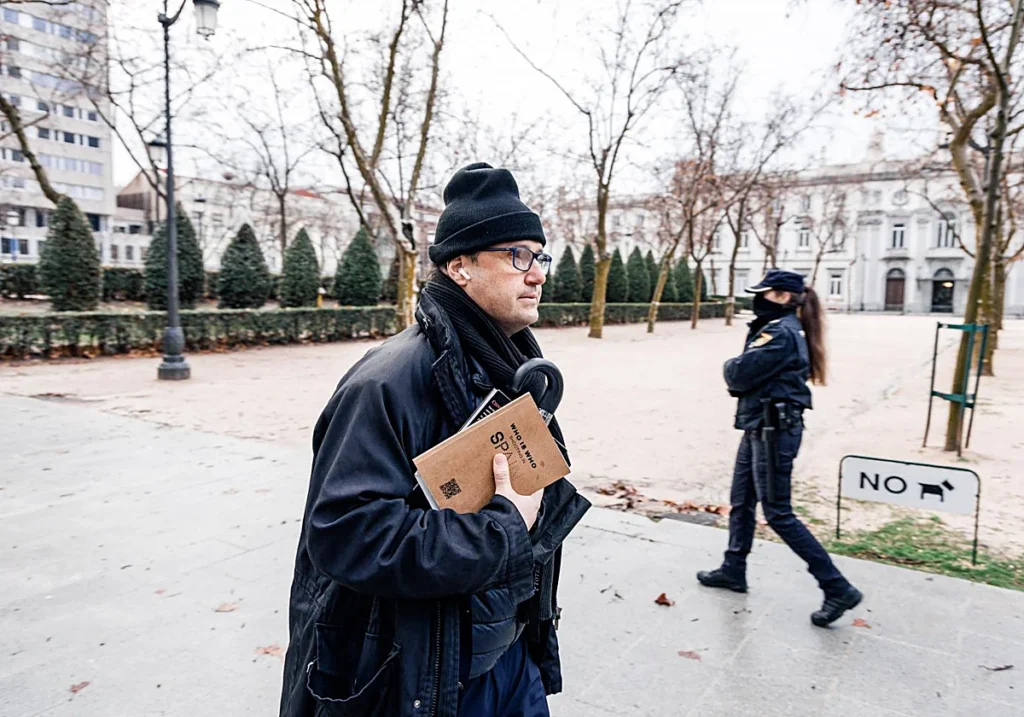 El exjefe de Gabinete de la exministra Reyes Maroto, Juan Ignacio Díaz Bidart, a su llegada a la Audiencia Nacional. EP / LA VERDAD