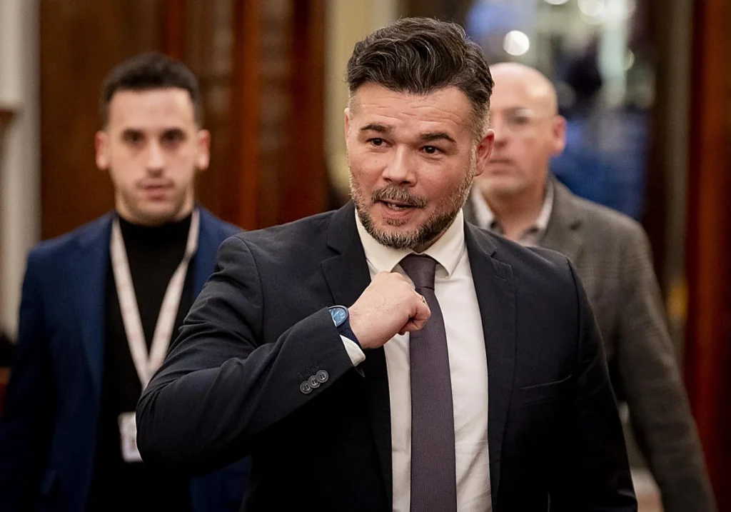 El portavoz de ERC en el Congreso, Gabriel Rufián, a su llegada a la sesión plenaria del pasado martes. EP / LA VERDAD