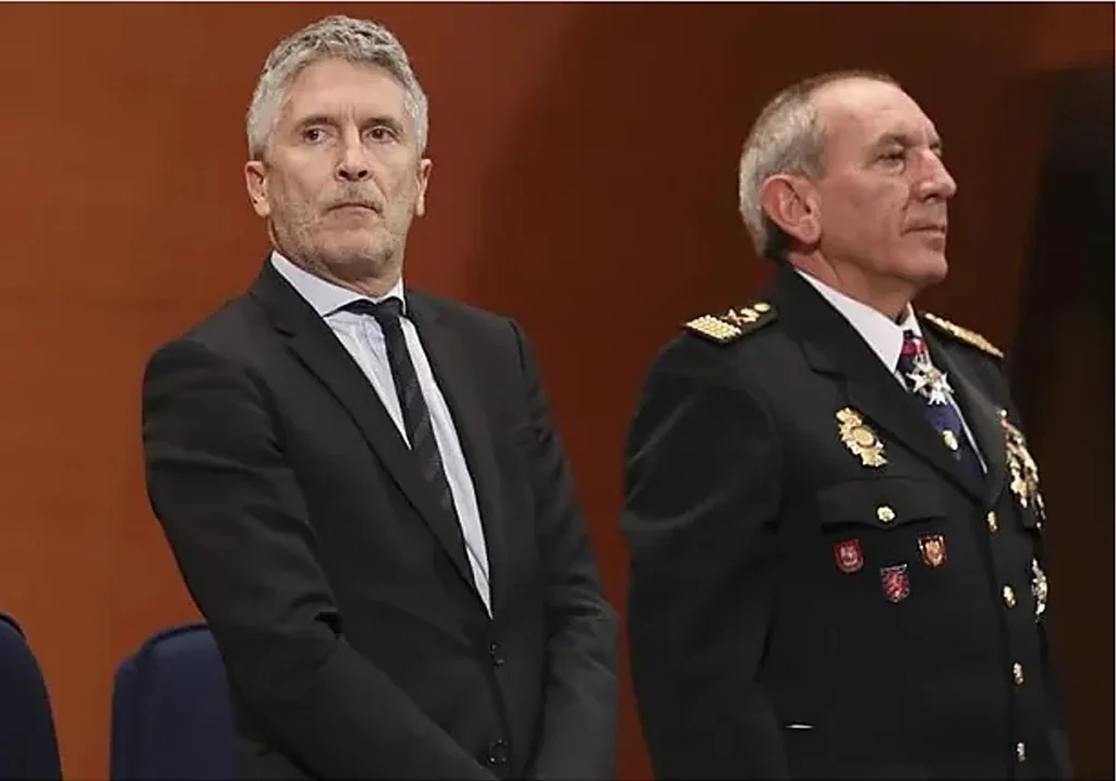 Fernando Grande-Marlaska y José Angel Gónzález Europa Press / LA VERDAD