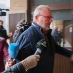 El diputado de Bomberos, Avelino Mascarell, accede al Juzgado de Catarroja.