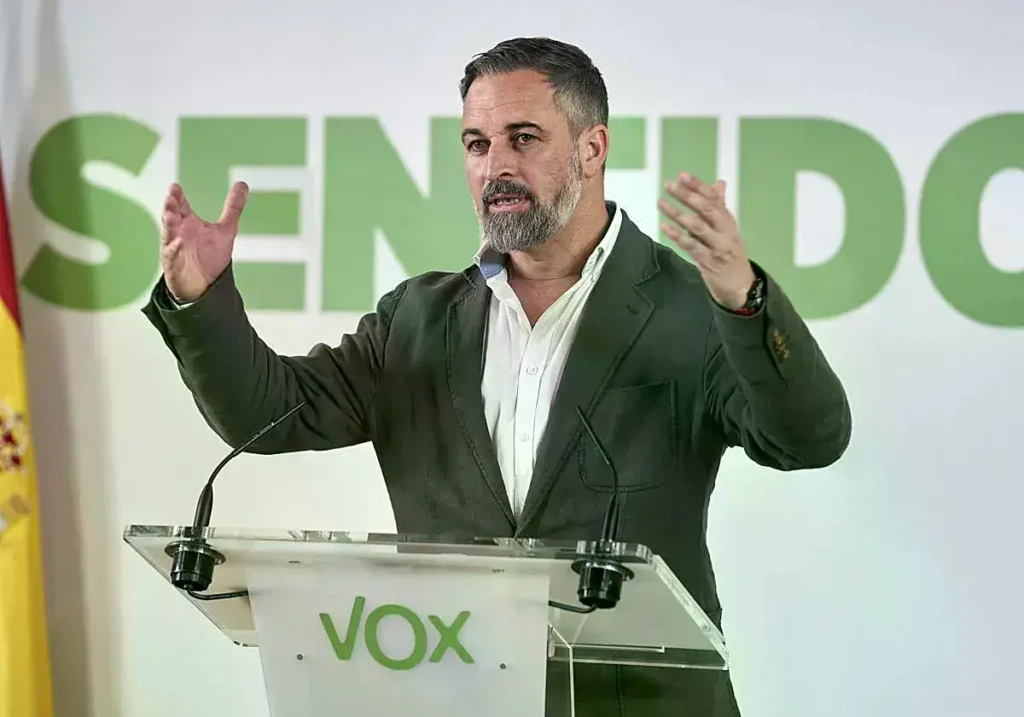 El presidente de Vox, Santiago Abascal, este lunes.