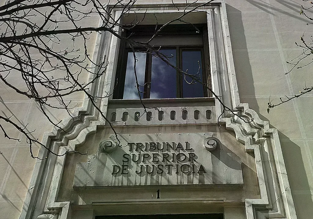 Fachada del Tribunal Superior de Justicia