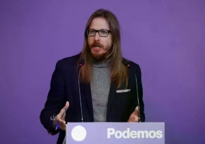 El portavoz de Podemos, Pablo Fernández.