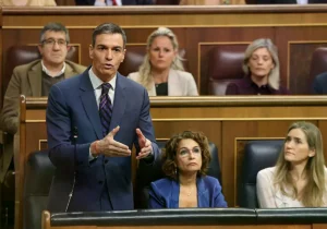 El presidente del Gobierno, Pedro Sánchez, durante una sesión parlamentaria.