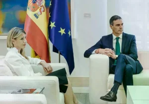Yolanda Díaz y Pedro Sánchez en La Moncloa.