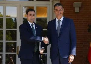El lehendakari Imanol Pradales y el presidente Pedro Sánchez en la Moncloa en enero de 2026.