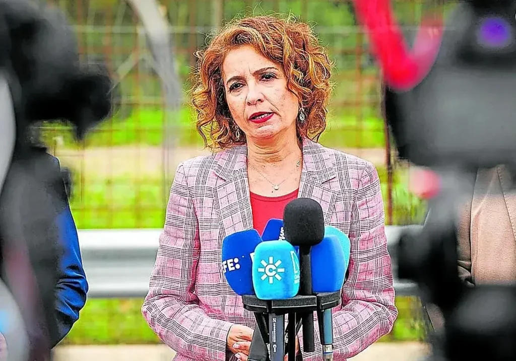 María Jesús Montero en una comparecencia ante la prensa.