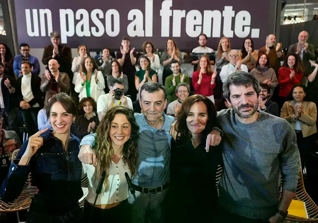 Representantes de IU, Comunes, Más Madrid y Sumar en el acto fundacional de Un paso al frente.